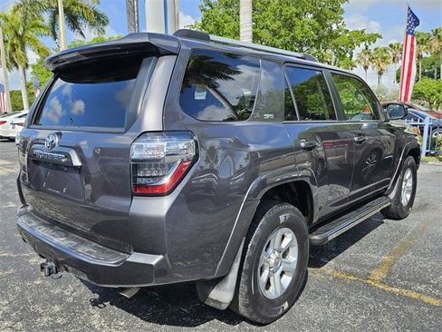 Used 2020 Toyota 4Runner SR5 image 10
