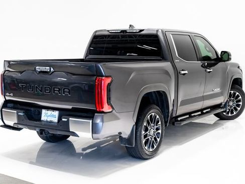 Used 2024 Toyota Tundra Limited AWD/4WD image 32