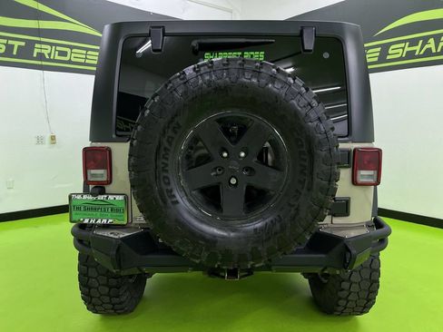 Used 2017 Jeep Wrangler Unlimited Sport w/ Quick Order Package 24S AWD/4WD image 8