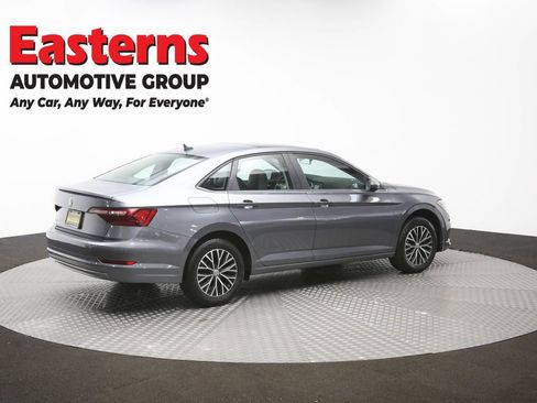 Used 2020 Volkswagen Jetta SE w/ SE Cold Weather Package image 44