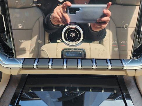 New 2026 GMC Yukon XL Denali w/ Sun & Power Step Package image 33