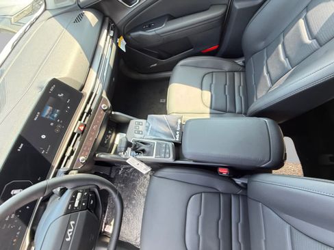 New 2026 Kia Sportage SX AWD/4WD image 18