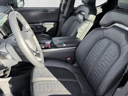 Used 2023 Rivian R1T Adventure image 11