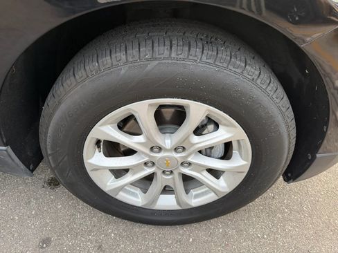 Used 2018 Chevrolet Equinox LS FWD image 22