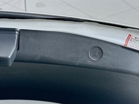 Used 2023 Tesla Model 3 Standard Range RWD image 29