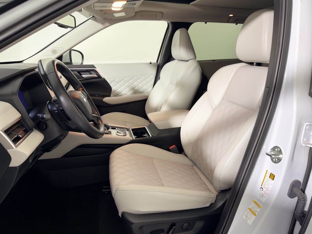 Used 2024 Mitsubishi Outlander SEL FWD image 5