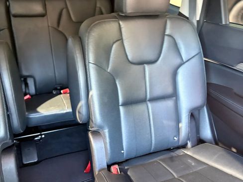 Used 2020 Kia Telluride EX w/ EX Premium Package FWD image 23