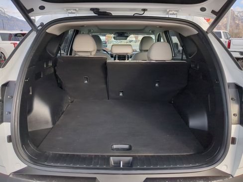 Used 2024 Hyundai Tucson Limited image 33