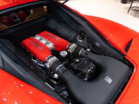 Used 2010 Ferrari 458 Italia Coupe RWD image 17