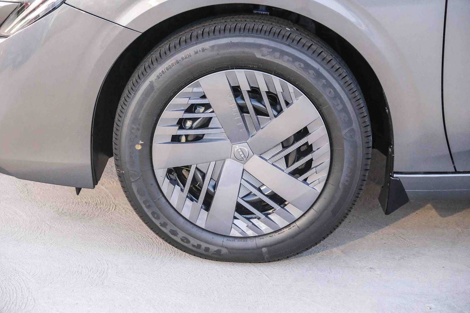New 2027 Nissan Sentra S w/ Floor Mat Package FWD image 10