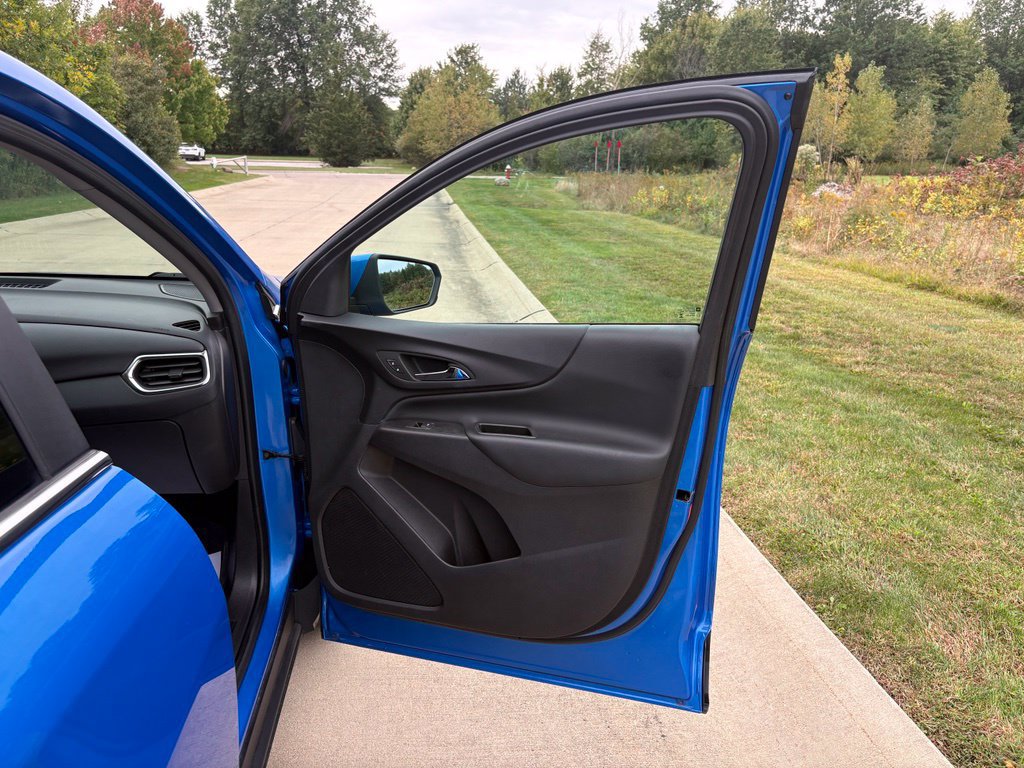 Used 2024 Chevrolet Equinox LT w/ LPO, Floor Liner Package FWD image 26