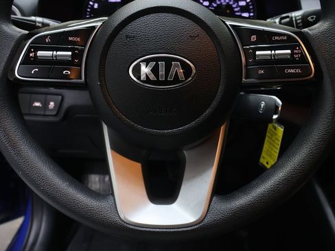 Used 2019 Kia Forte LXS FWD image 18