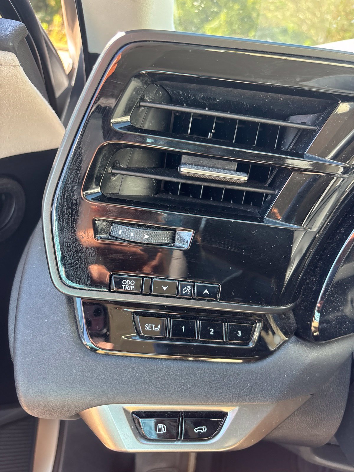Used 2023 Lexus RX 350 FWD w/ Cold Area Package image 2