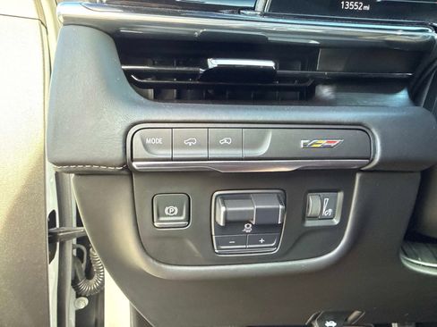 Used 2024 Cadillac Escalade V image 37