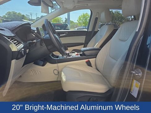 Used 2024 Ford Edge Titanium image 13