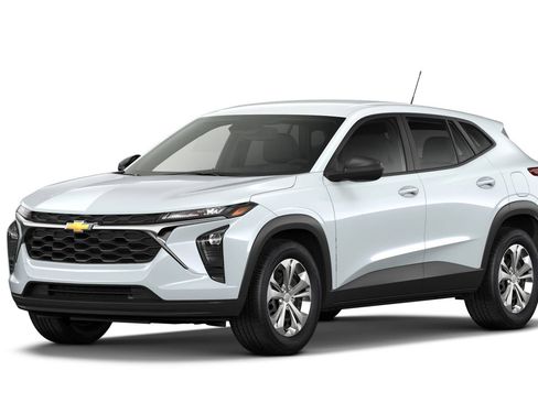 New 2026 Chevrolet Trax LS w/ Driver Confidence Package FWD image 2