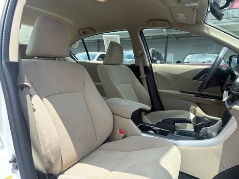 Used 2013 Honda Accord LX image 22