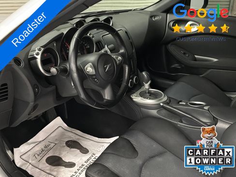 Used 2015 Nissan 370Z Roadster RWD image 21