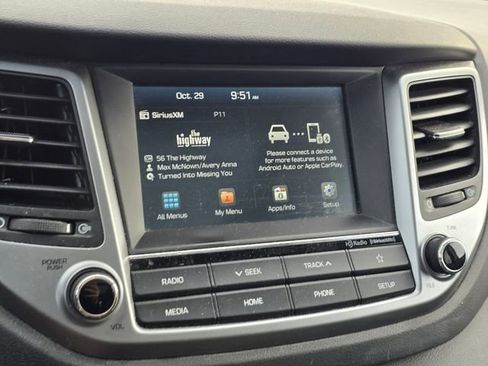 Used 2018 Hyundai Tucson Value w/ Cargo Package image 13