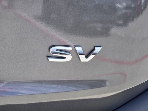 Used 2022 Nissan Rogue SV image 11