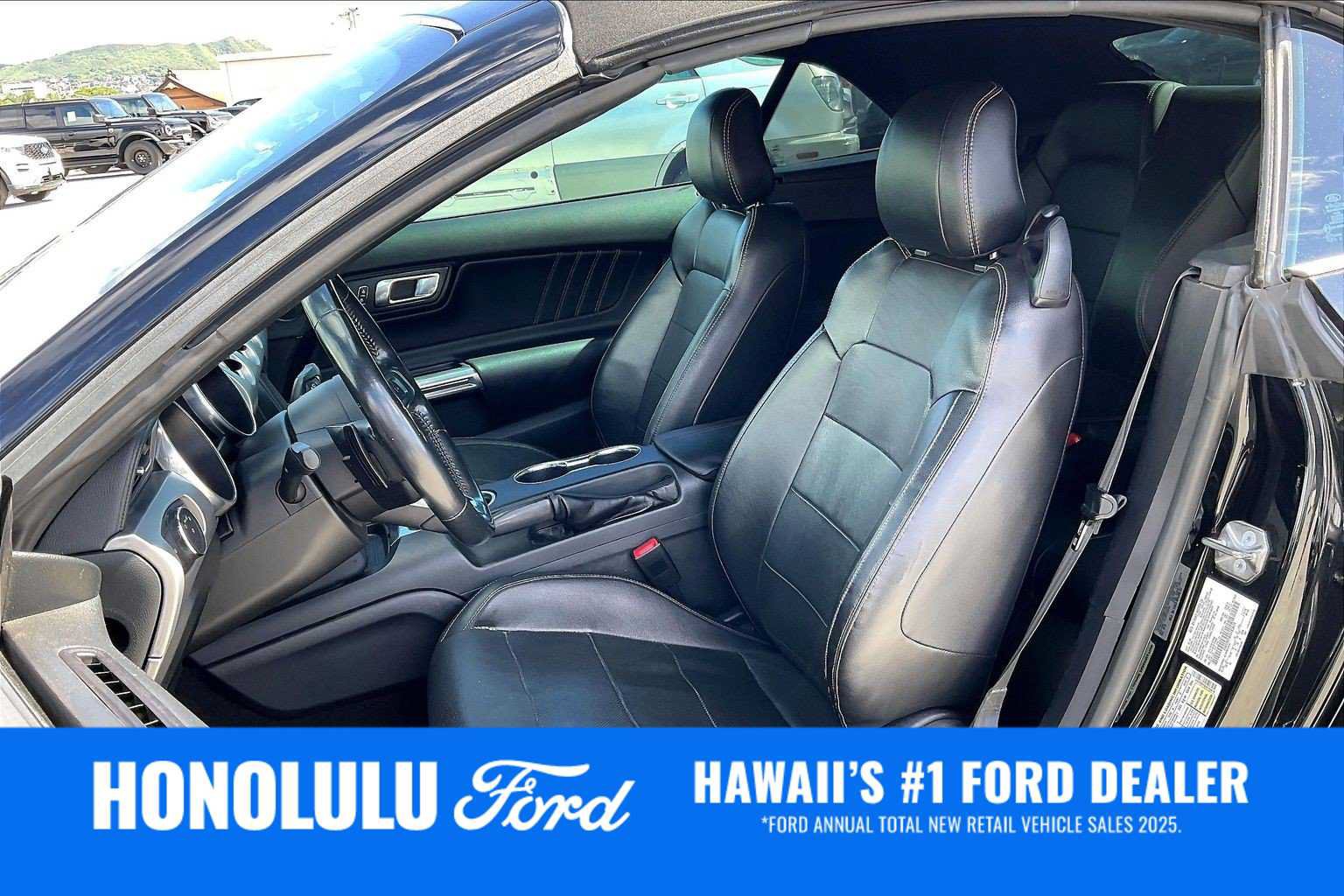Used 2018 Ford Mustang GT Premium w/ Black Accent Package RWD image 11