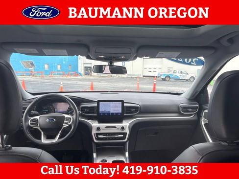 Used 2022 Ford Explorer XLT w/ Equipment Group 202A AWD/4WD image 16