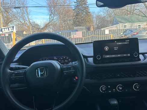 Used 2023 Honda Accord LX image 11