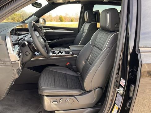 Certified 2026 Cadillac Escalade Platinum Sport image 26