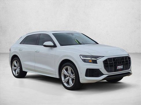 Used 2022 Audi Q8 Premium Plus AWD/4WD image 2