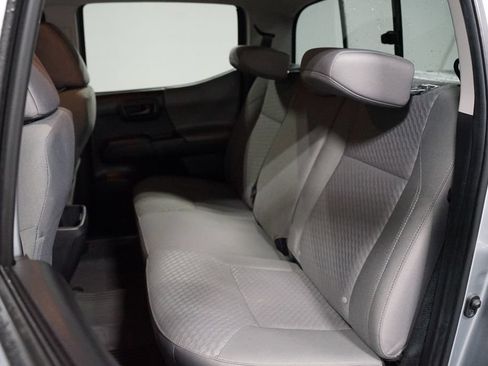 Certified 2022 Toyota Tacoma SR AWD/4WD image 26