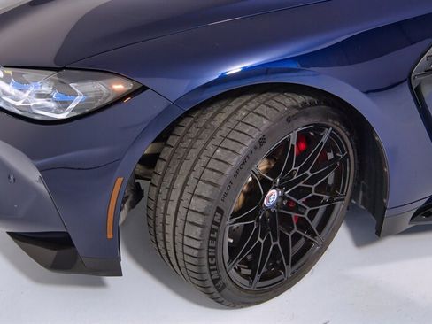 Used 2023 BMW M3 w/ M Carbon Exterior Package RWD image 46