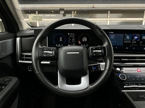 Used 2025 Hyundai Santa Fe SEL image 32