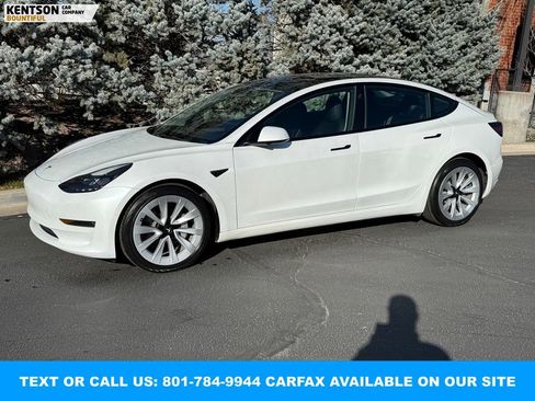 Used 2022 Tesla Model 3 Long Range image 1