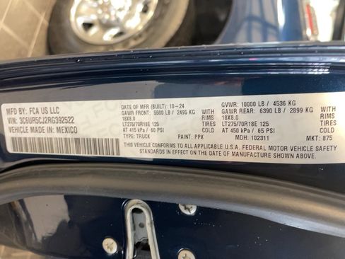 Used 2024 RAM 2500 Tradesman w/ Chrome Appearance Group image 8