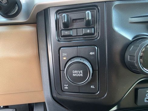 New 2026 Ford F350 XLT w/ 360-Degree Camera Package AWD/4WD image 14