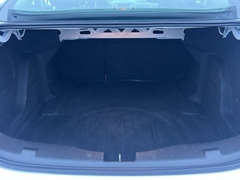 Used 2018 Chevrolet Cruze LT w/ Convenience Package image 34