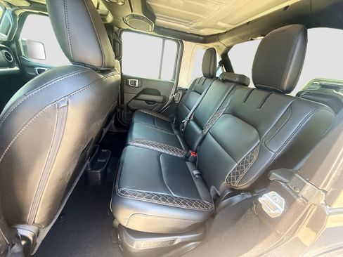 Used 2021 Jeep Wrangler Unlimited Sahara AWD/4WD image 27