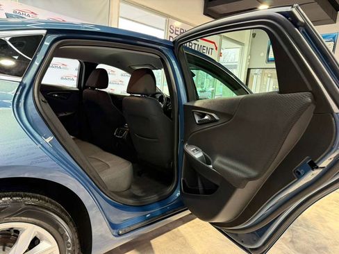 Used 2025 Chevrolet Malibu LT image 37