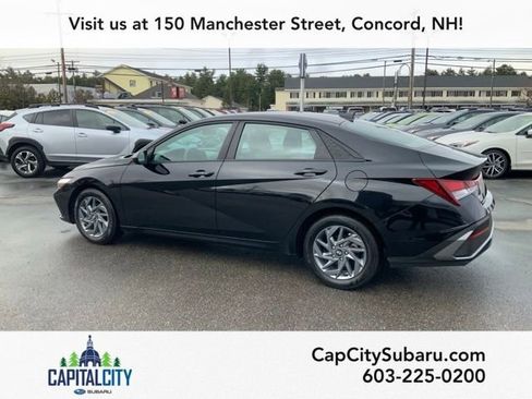 Used 2024 Hyundai Elantra SEL image 5