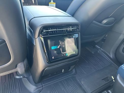 New 2026 Cadillac Escalade IQL Luxury w/ LPO, Floor Liner Package AWD/4WD image 24