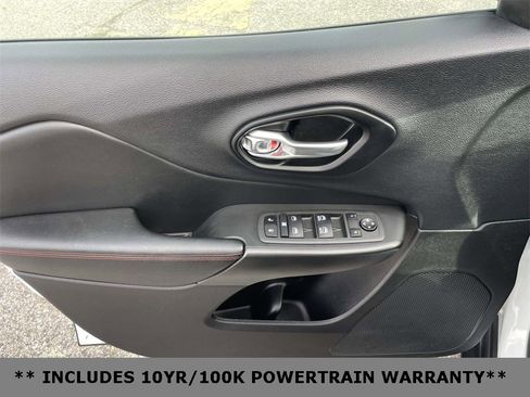 Used 2022 Jeep Cherokee Trailhawk w/ Sound & Nav Group image 16