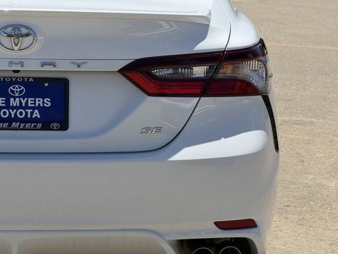 Used 2024 Toyota Camry SE FWD image 9