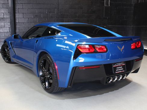 Used 2015 Chevrolet Corvette Stingray Coupe w/ 2LT Preferred Equipment Group image 13