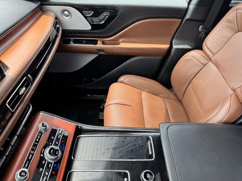 Used 2023 Lincoln Aviator Grand Touring w/ Equipment Group 301A AWD/4WD image 16