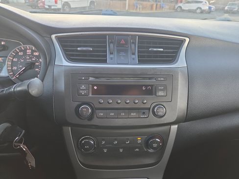 Used 2014 Nissan Sentra SV image 19