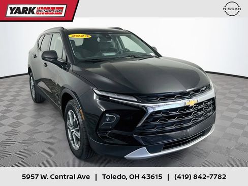 Used 2023 Chevrolet Blazer LT w/ Convenience Package FWD image 1
