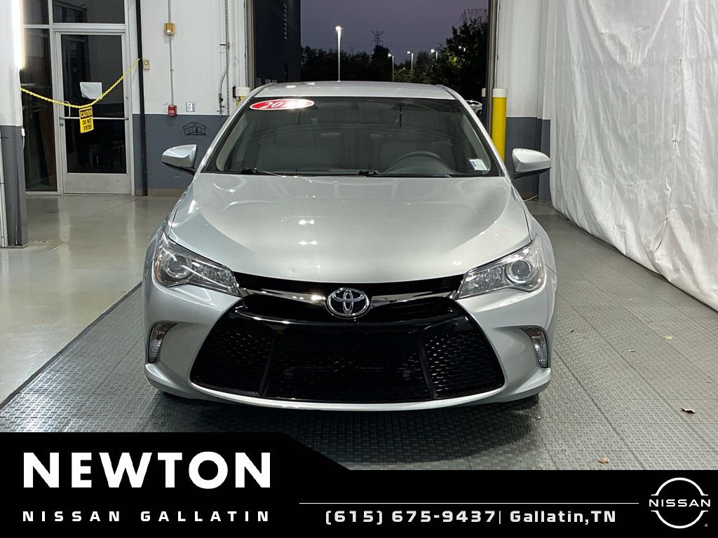 Used 2017 Toyota Camry SE FWD image 19