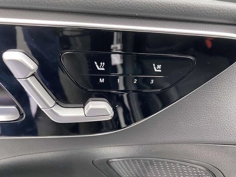 Certified 2025 Mercedes-Benz C 300 Sedan image 17