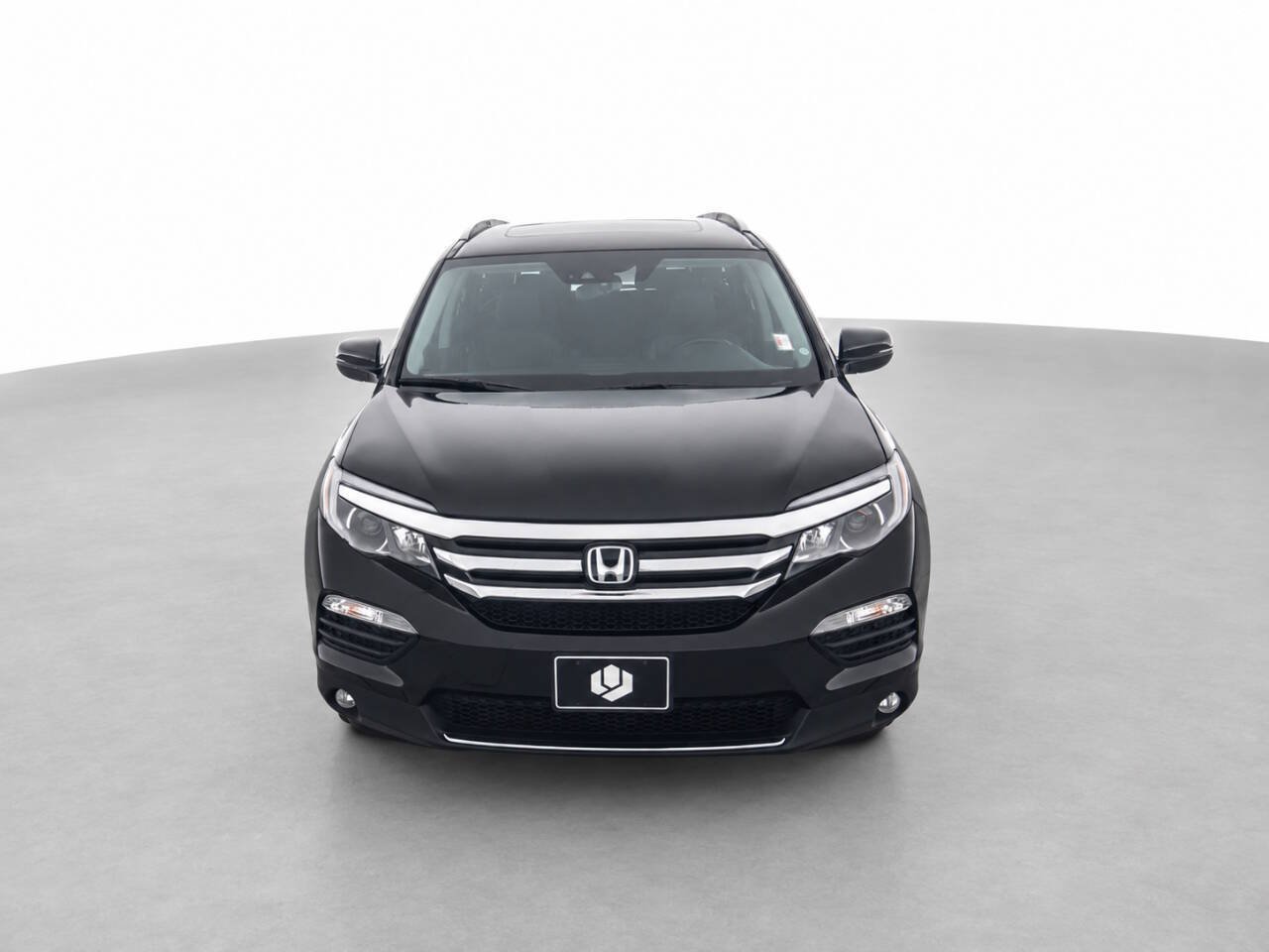 Used 2018 Honda Pilot Elite image 2