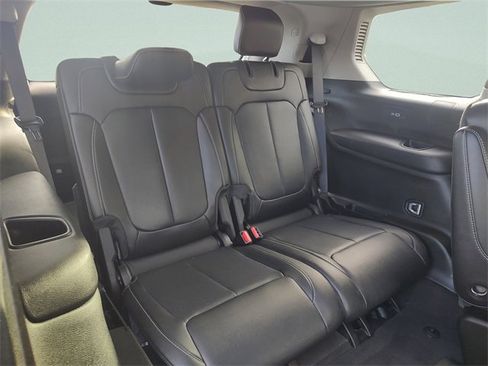 Used 2022 Jeep Grand Cherokee L Limited w/ Luxury Tech Group II image 35